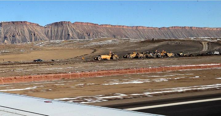Airport receives additional $38 million FAA grant for runway replacement