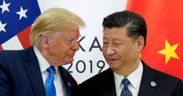 Trump Buddies Up to Another Dictator After Putin Lets Him Down