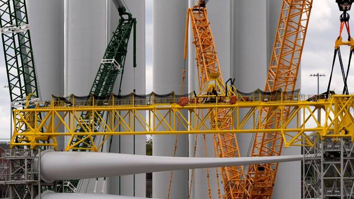 Federal judge lifts Trump administration's halt of nearly complete offshore wind farm in New England