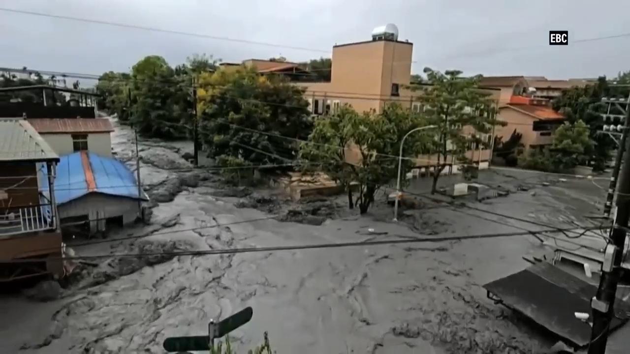 Typhoon Ragasa's outer bands pound Taiwan, submerging roads and forcing mass evacuations