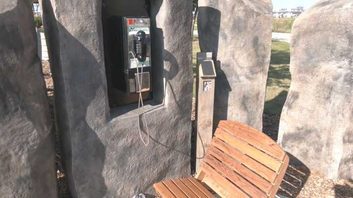 Healing Hotline gives those grieving the loss of a loved opportunity to say what went unsaid