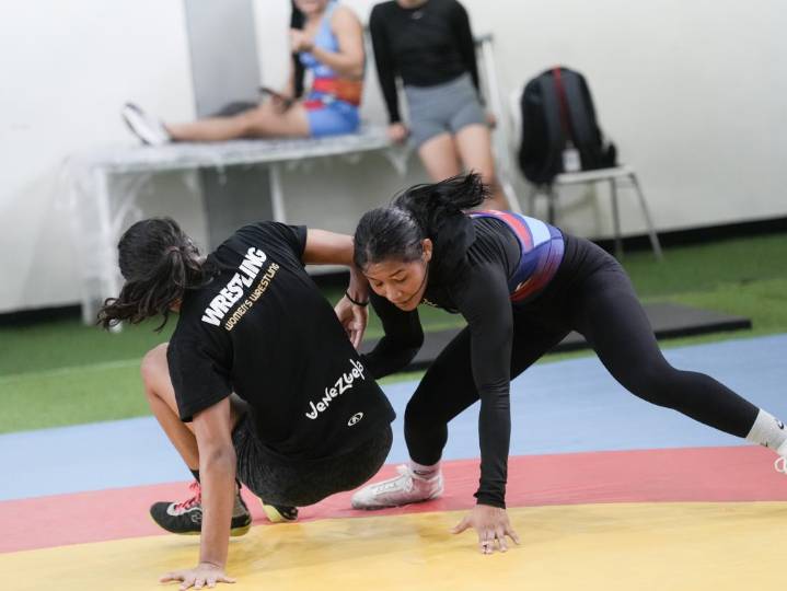 Lucha femenina de Venezuela ratificará su categoría en Croacia