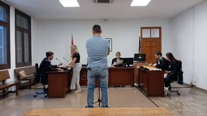 Piden tres años de cárcel a un guardia civil de Mallorca por distribuir 79.000 archivos de pornografía infantil