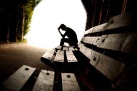 Alerta por suicidios en Colombia: 1.352 muertes este año, con Medellín, Bogotá y Cali a la cabeza