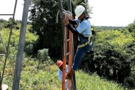 Realizan mantenimiento en líneas de transmisión de Monagas para elevar capacidad del servicio