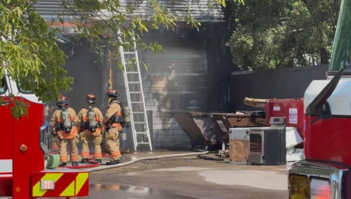 LFR puts out fire at southeast Lincoln store