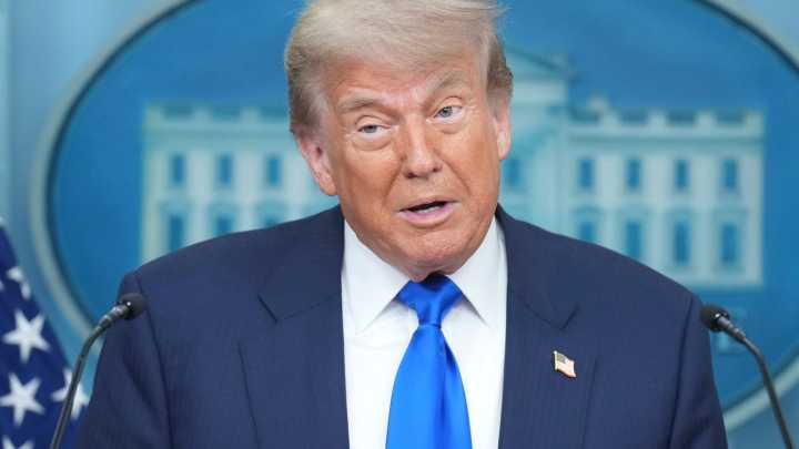 Trump-backed bitcoin company begins trading on Nasdaq