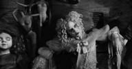 El relato de Camila López, la chilena que trabajó en el videoclip de Lady Gaga dirigido por Tim Burton