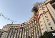 Bombardeo ruso a sede del gobierno ucraniano
