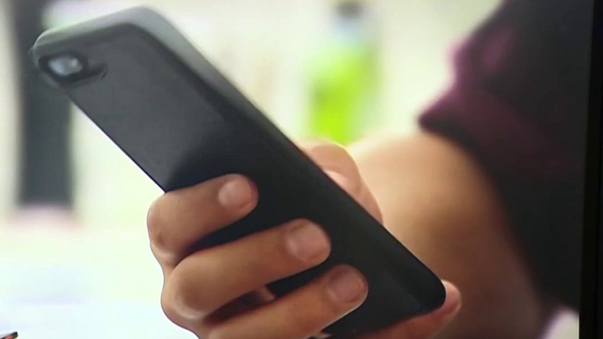 Philadelphia agency warns residents of phishing text scam