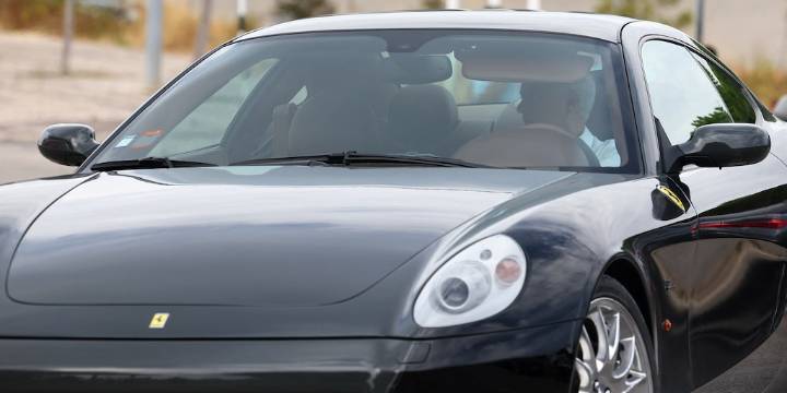 La historia de la impactante Ferrari negra con la que Mourinho se presentó en el Benfica: del sueño trunco al regalo de un magnate