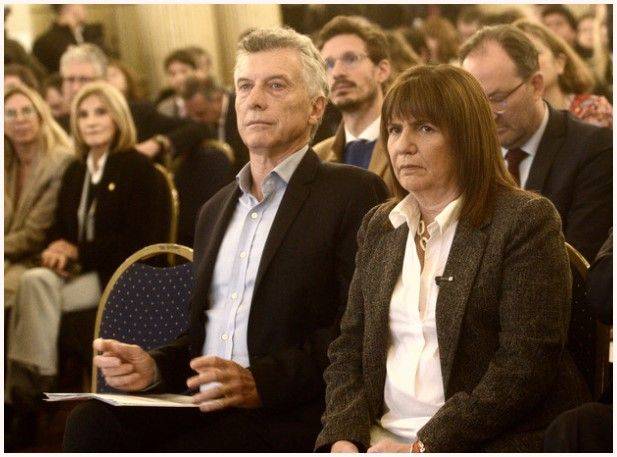 Tras el revés electoral, Patricia Bullrich ahora dice que “sería bueno” hablar con Mauricio Macri