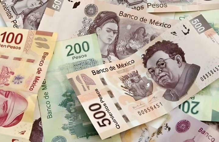 Peso mexicano, decimocuarta moneda de mayor operación del mundo: BdeM