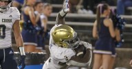 Running back scores 3 touchdowns to lead his team to victory in Chalmette vs. Holy Cross