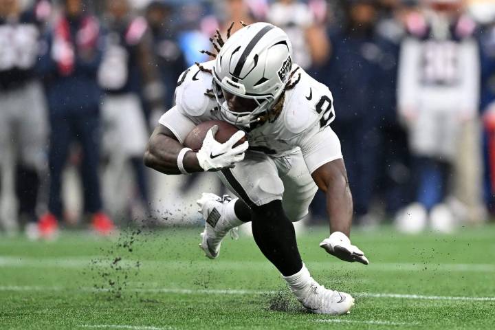 Key fantasy football questions for Week 3: Could Ashton Jeanty be a bust?