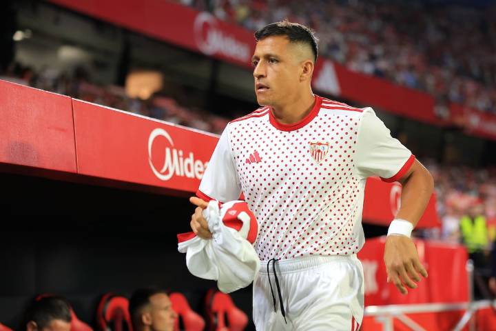 VIDEOS. Alexis Sánchez salva al Sevilla de la derrota con una espectacular asistencia en su debut
