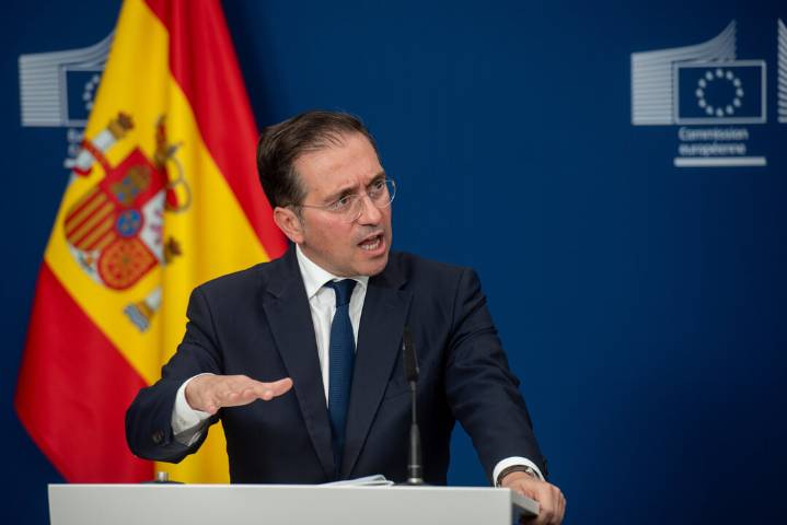 Tensión diplomática: Convocan a la representante israelí tras acusar Israel a Sánchez de "antisemita"