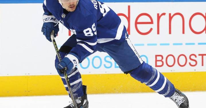 Maple Leafs face another tough call on Nick Robertson