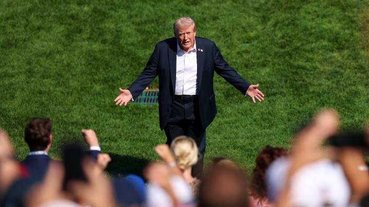 Trump threatens 100% tariff on foreign