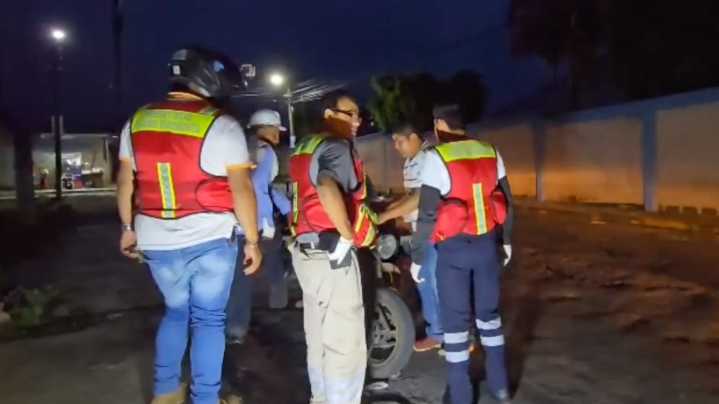 Atacan a Machetazos a Hombre de la Tercera Edad y Un Menor en Calles de Fortín, Veracruz