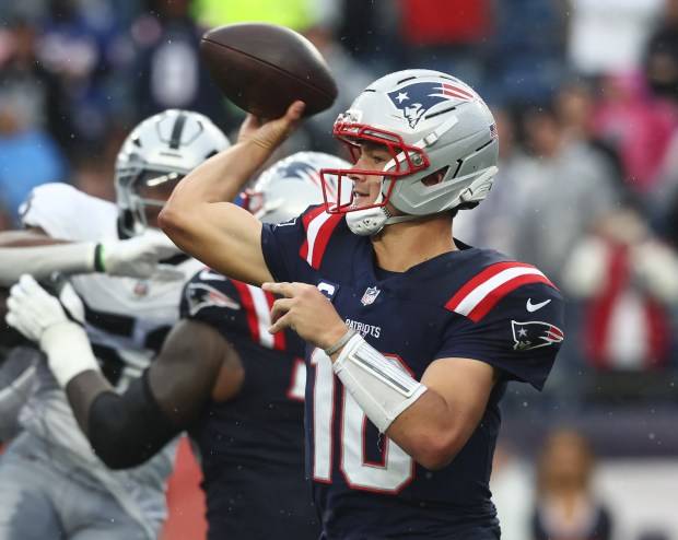 Patriots-Dolphins preview: How Drake Maye and Mike Vrabel can finally win in Miami