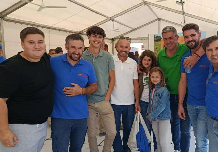 Brindis entre ganaderos para disfrutar de la feria