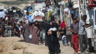 El coste de huir al sur de Gaza: al menos 2.000 dólares para alquilar una furgoneta y comprar una tienda