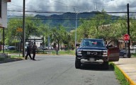 Roban 600 mil pesos a hombre en la colonia Roma en Monterrey; acababa de salir del banco