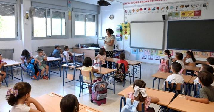 Más de 73.200 escolares de Infantil, Primaria y Educación Especial comienzan mañana el curso en Almería