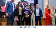 Marcelo Orrego y Fabián Martín entregaron llaves de dos barrios y 200 escrituras a familias de seis departamentos
