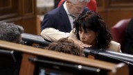 Igualdad dice que las "incidencias" con las pulseras no han puesto "en riesgo" a las víctimas y carga contra la fiscalía por generar "alarma"