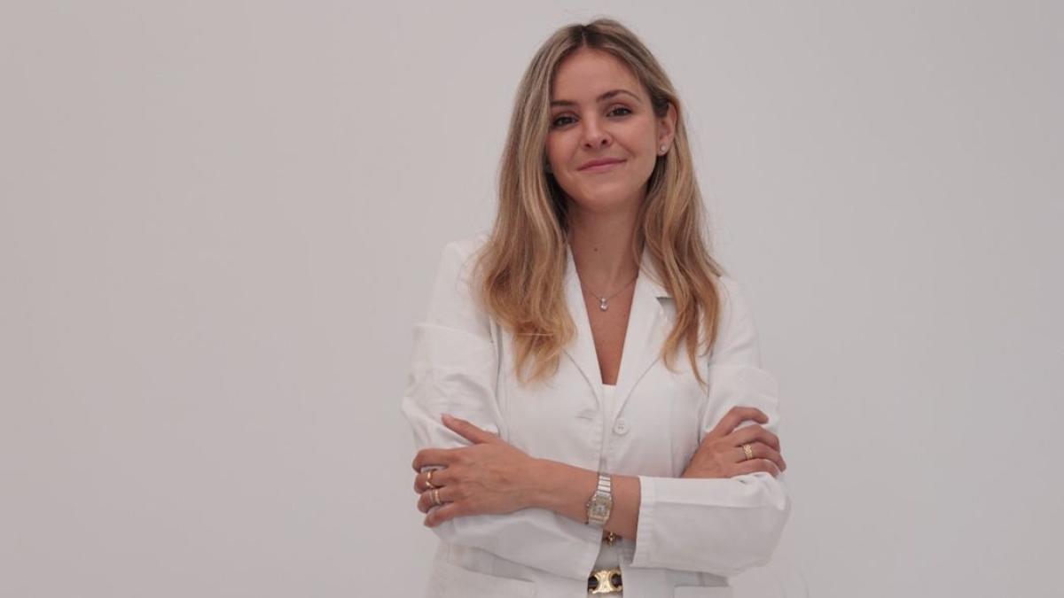 Anna Puigdollers, dermatóloga: “Tratar inadecuadamente una mancha en la piel podría empeorarla”