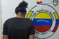 Madre desaparece por dos semanas, deja a sus hijos al cuidado de una vecina y es arrestada.