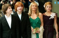 Emma Watson aclara su relación con J.K. Rowling pese a su diferencia de ideas