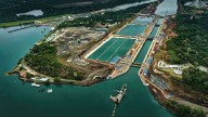 El Canal de Panamá prevé ajuste de tarifas para septiembre de 2026