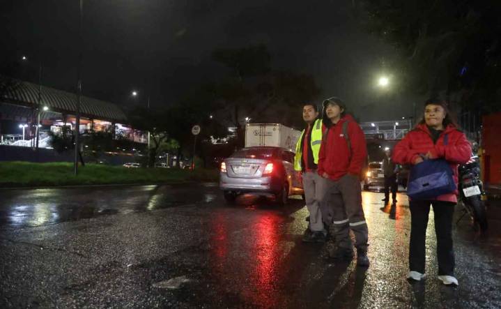 Lluvias pegan de nuevo a la Línea A del Metro; quedan sin servicio dos estaciones