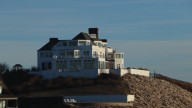 Taylor Swifts to marry at Watch Hill mansion, reports say