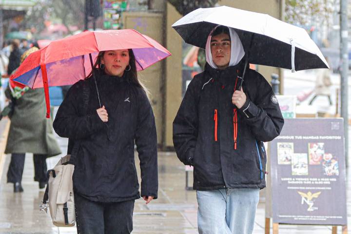 Lluvia en Fiestas Patrias: nuevo pronóstico del tiempo detalla las regiones de Chile con precipitaciones en la celebración
