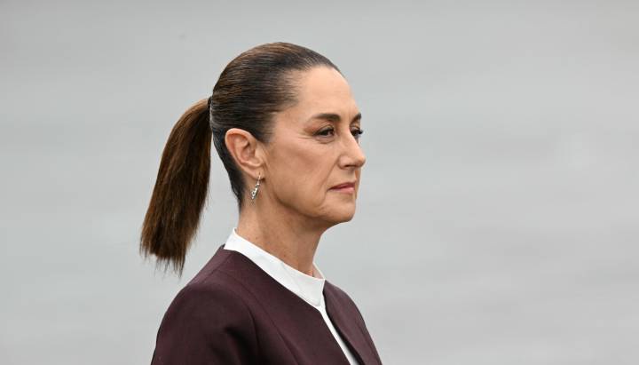 Mexican President Claudia Sheinbuam condemns fatal ICE shooting in Franklin Park
