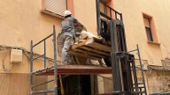 La histórica Casa Lafuerza de Fraga recupera el escudo nobiliario arrancado hace 9 meses