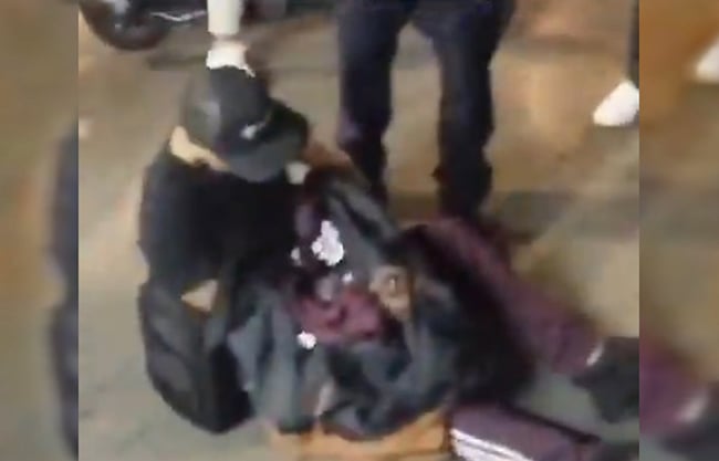 Mujer da a luz en la calle y abandona a la bebé en la CDMX; recién nacida se encuentra grave