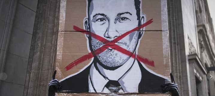 In battles over free speech, comedians are often center stage