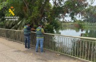 La Guardia Civil localiza el arma del doble homicidio de Carmona en el río Guadalquivir