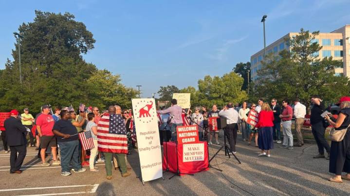 Republicans rally in support of National Guard in Memphis
