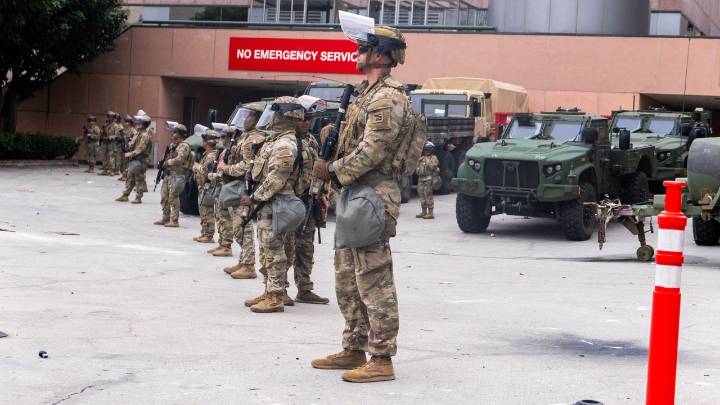 Corte Suprema de Estados Unidos reautoriza las polémicas redadas migratorias en Los Ángeles