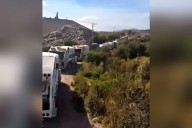 Ejidatarios cierran acceso al relleno sanitario de El Huixmí; hay camiones varados