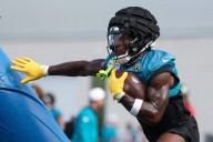 Eagles acquiring RB Tank Bigsby in trade with Jaguars: Source