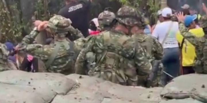 Comunidad en El Tambo, Cauca, secuestró a 72 militares en medio de un operativo