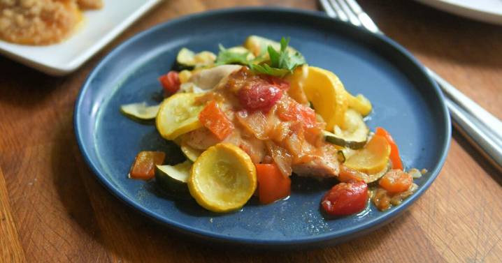 Budget Meal: Grilled summer chicken, bruschetta and peach crisp