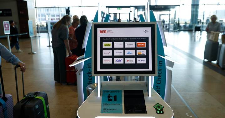 Cyberattack disrupts systems, causes delays at major European airports